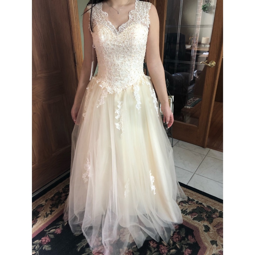 brand new prom dress with tag
